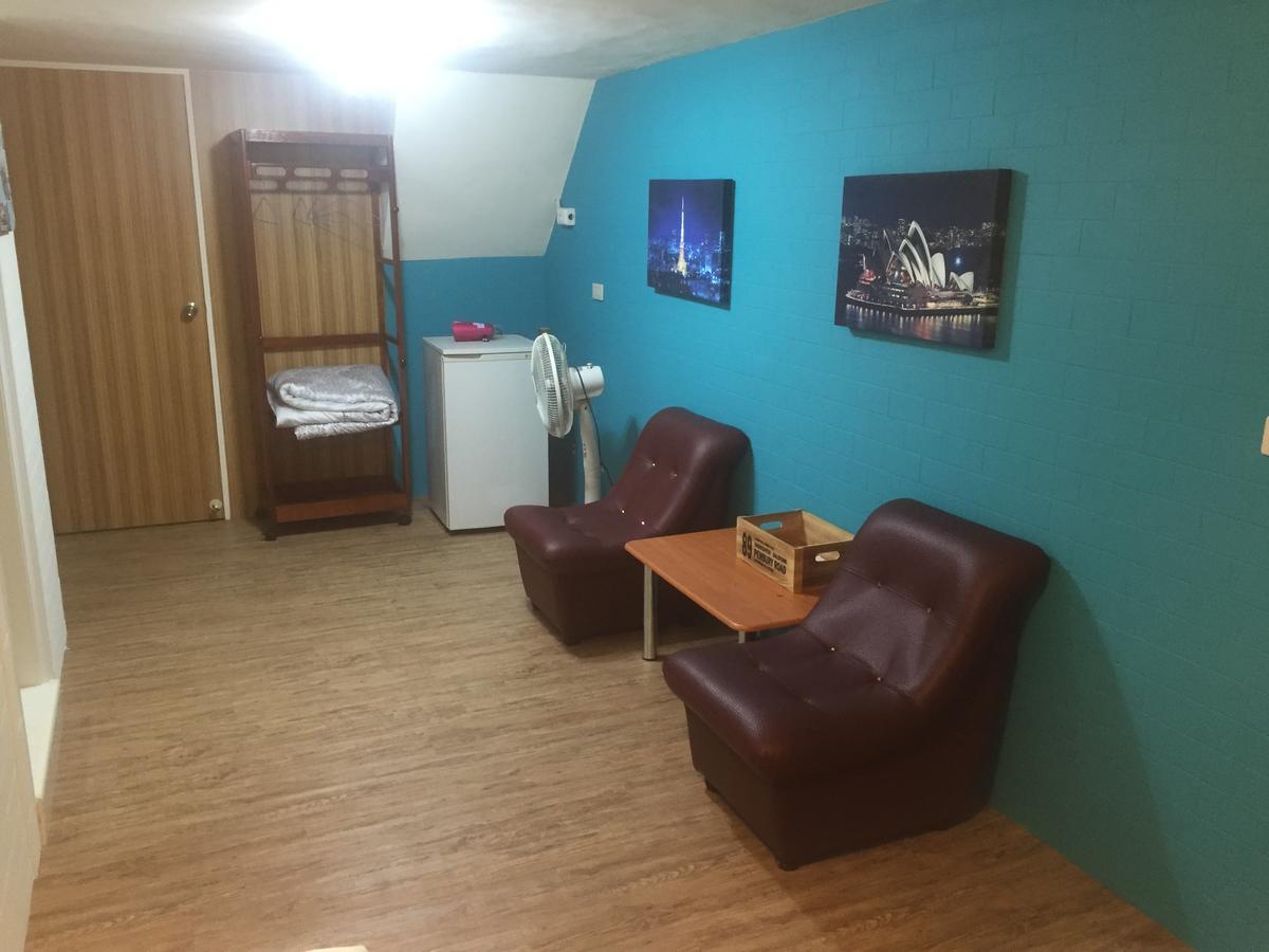 Отель Traveler Station Гаосюн Экстерьер фото