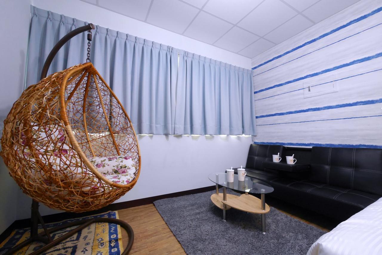 Отель Traveler Station Гаосюн Экстерьер фото